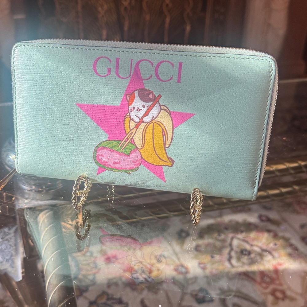 Gucci wallet bananaya